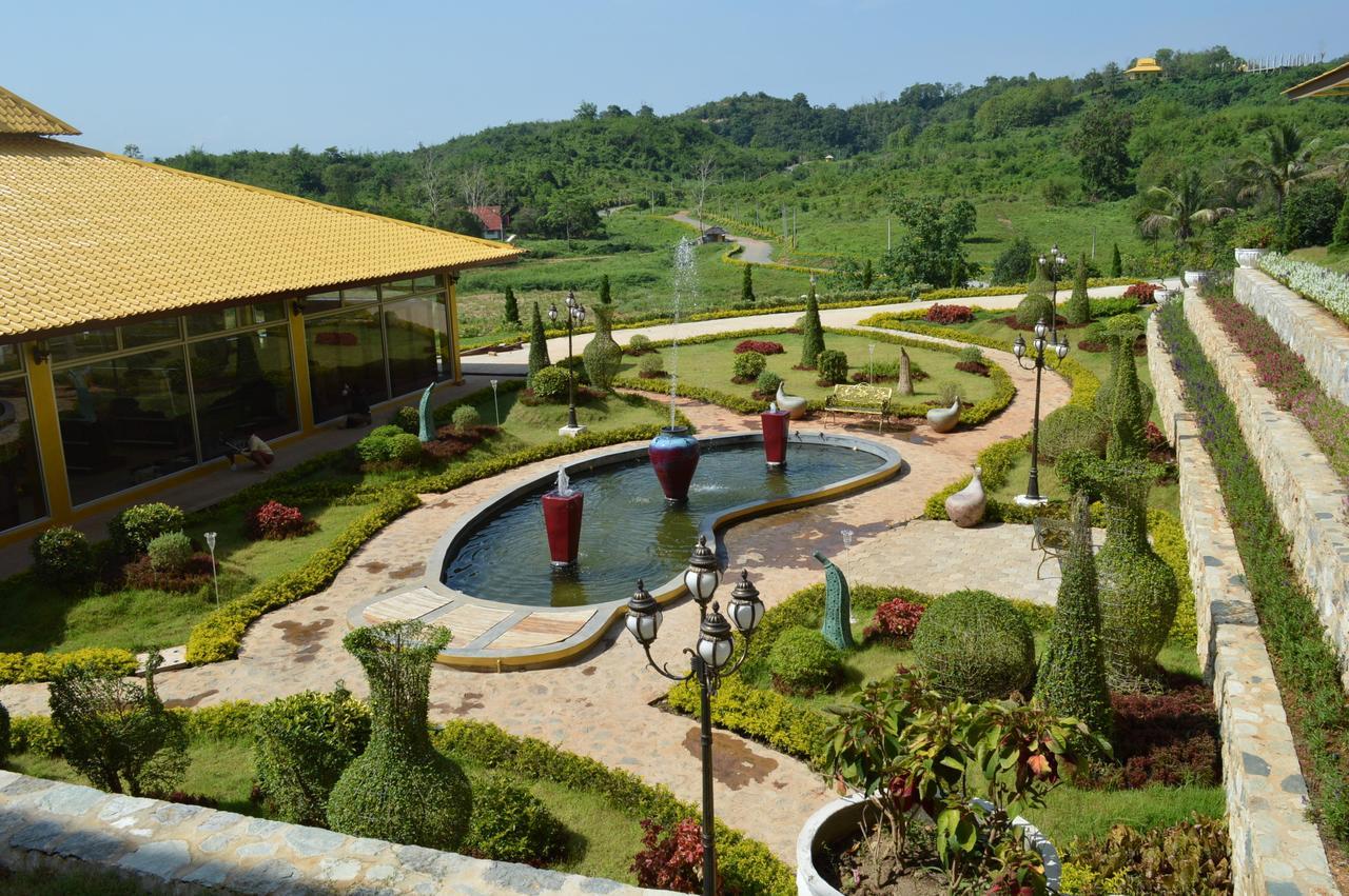 The M Bokeo Hotel Huay Xai Exterior photo